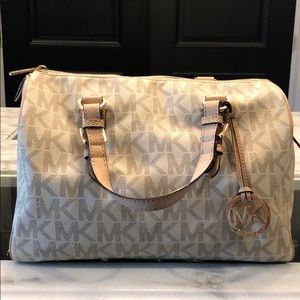 Michael Kors purse